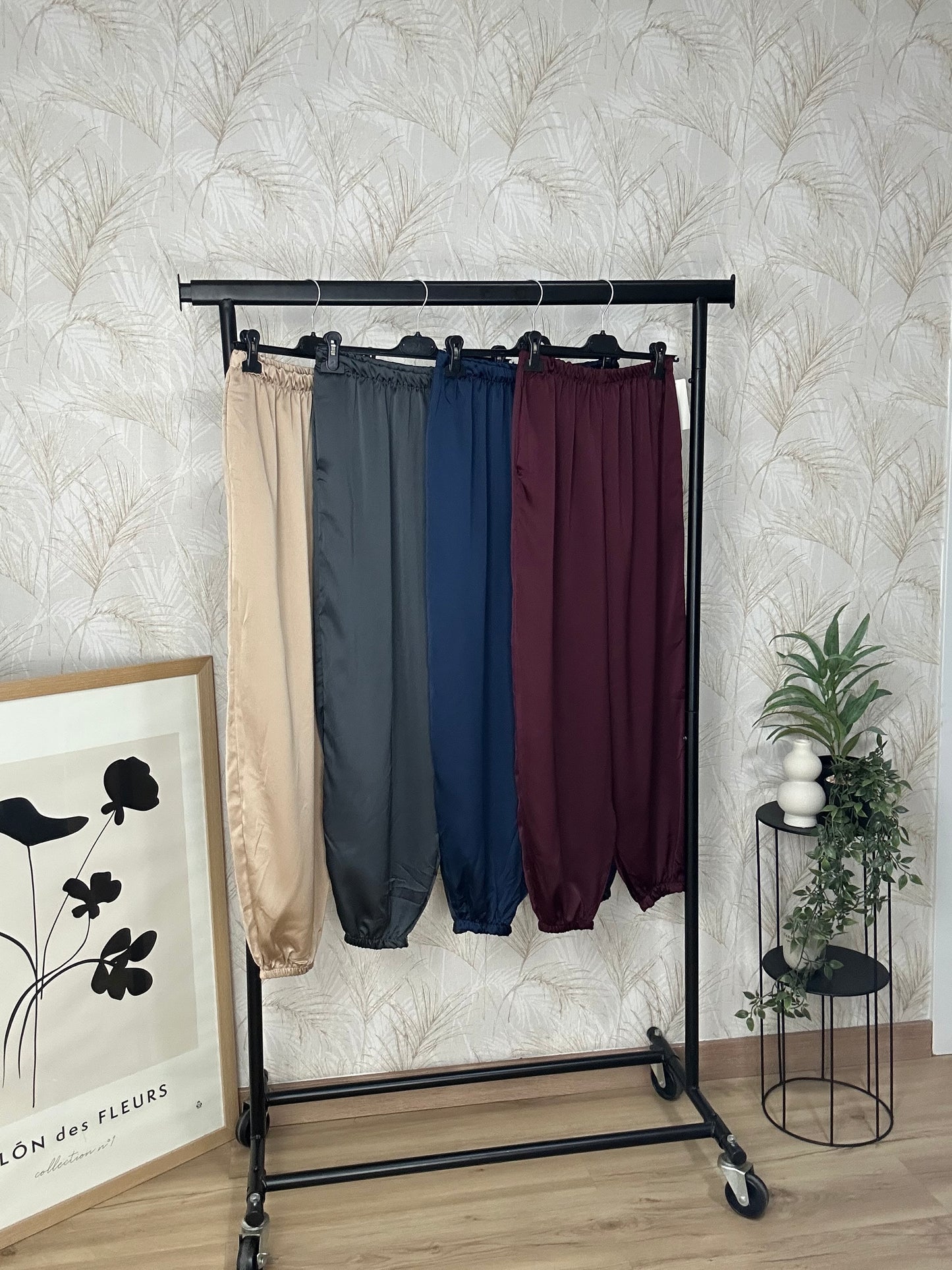 Pantalon satinado 2.