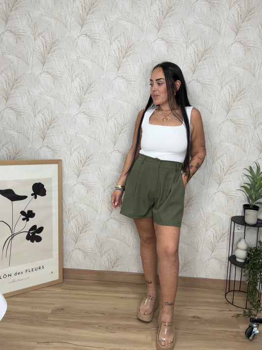 Pantalon corto